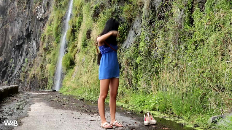Watch4beauty: Sapphira's Peeing Saga Continues