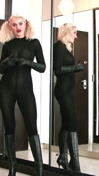 Gry JOI w Spandex Catsuit