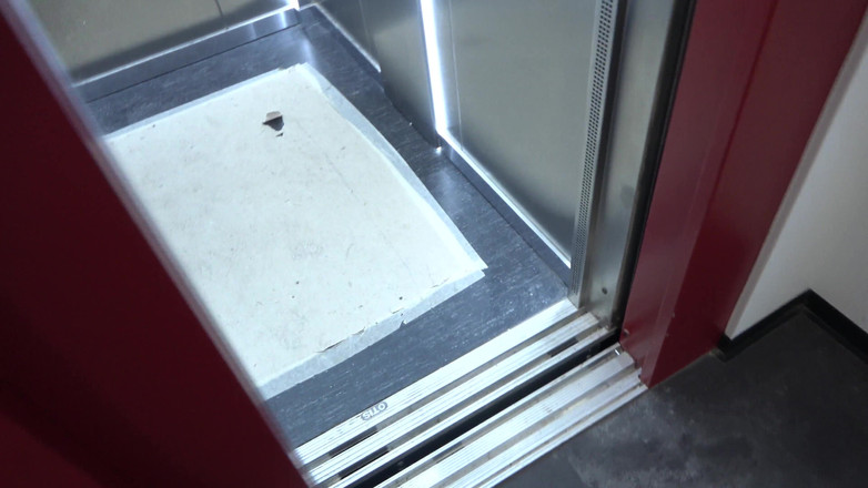 German Amateur Desire - ORRANGE MEDIA: Martelada tão forte que a cama quebrou