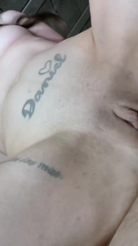 Fransız lety howl genç İspanyol briseida myers ile takma dildoyla çifte penetrasyon yapıyor