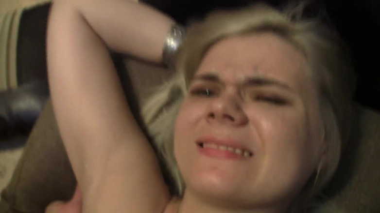 LoveHomePorn: Ho sedotto la mia insegnante con lingerie sexy