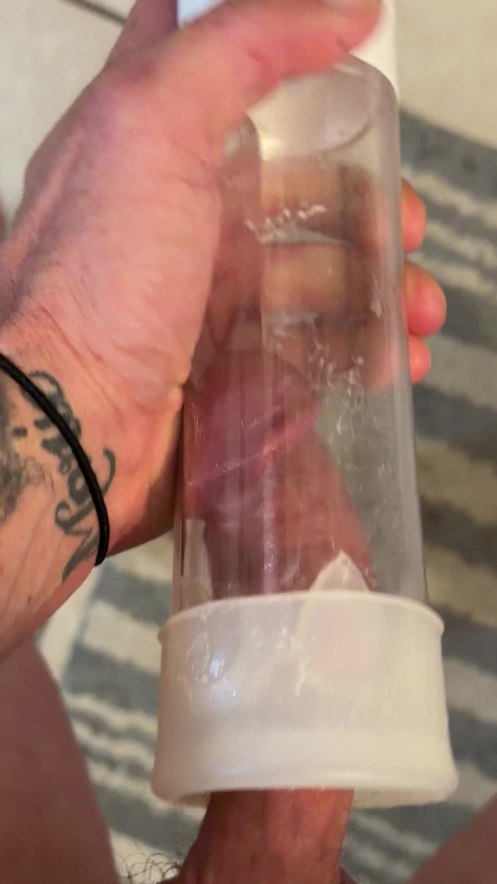 Cox Cummin: Pompând penisul