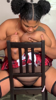 Jaida violet e le tette enormi la ragazza del college