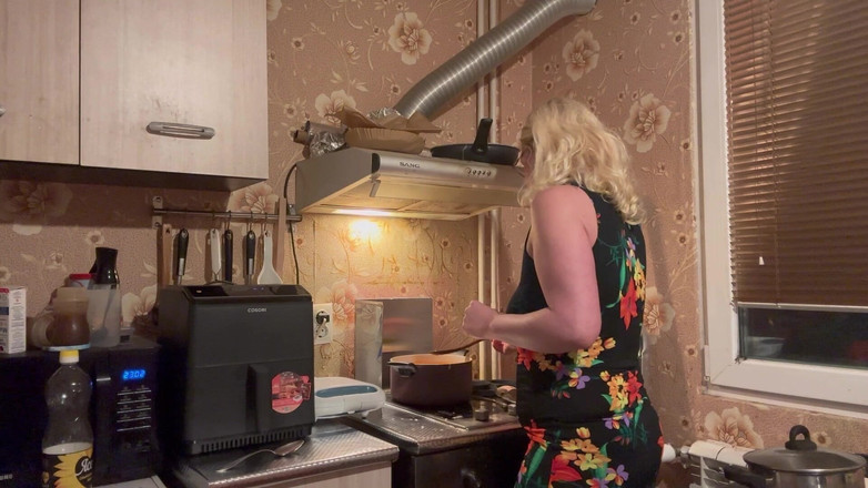 Putarankahotmilf: Uzun süre durduktan sonra yemek pişirme