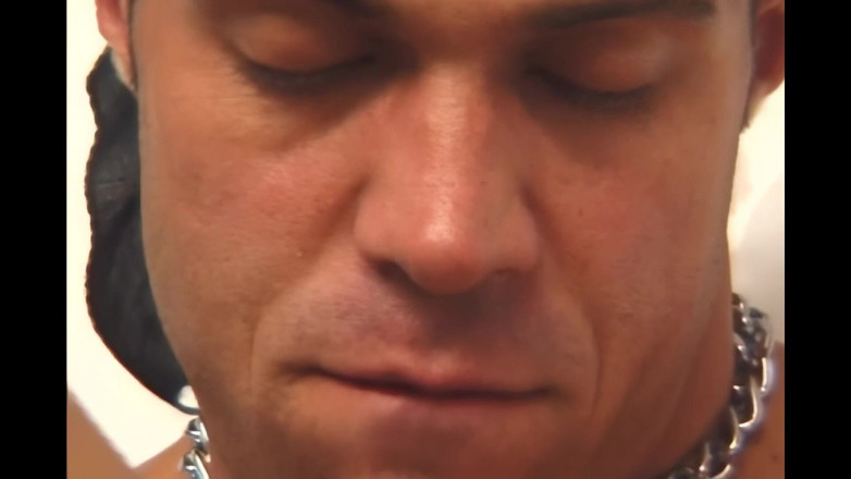 Planet Shemale: トランスアナルフリークは、伸ばされて満たされるのが大好きです