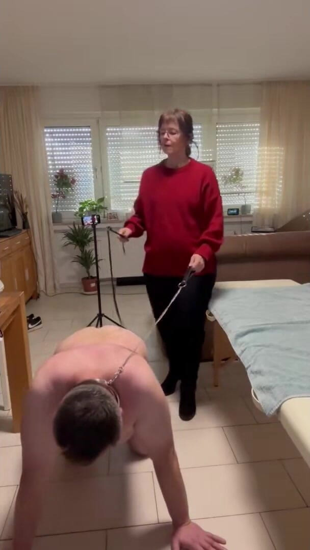 DomLadyMia: Domladymia-slaveofm Červené pruhy pro otroky, část 2