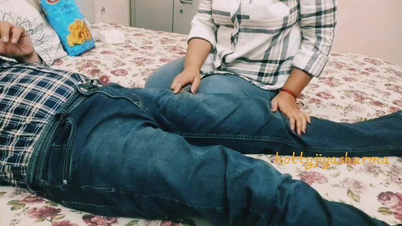 Desi Club House: デジレディサーヴァントが家に一人でいるときのハードコア野外セックス