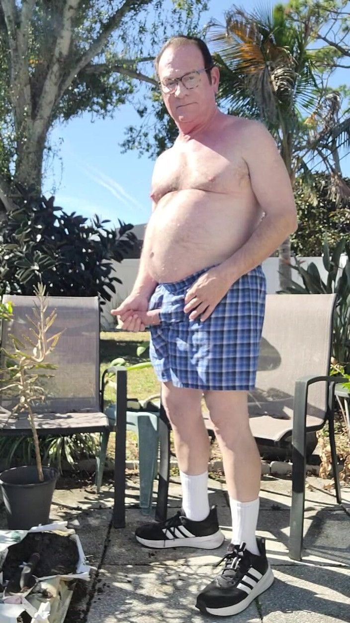 DaddyLNargo: Taste Outside