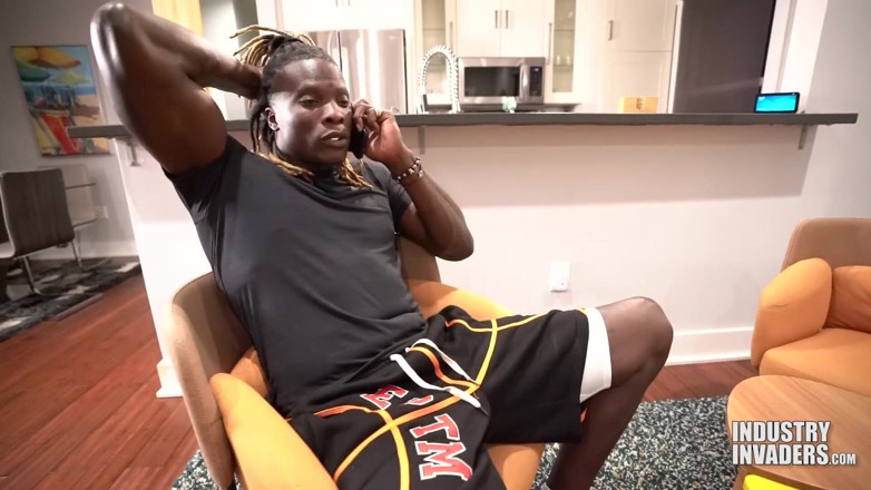 Pawg Queen: Právní poradenství