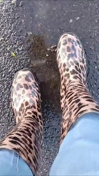 Długi spacer w Gumboots autorstwa Perwersyjnie