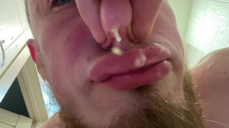 Hunky time: Alpha Karmi Cię Swoją Śliną I Smarkanie I Pierdnie