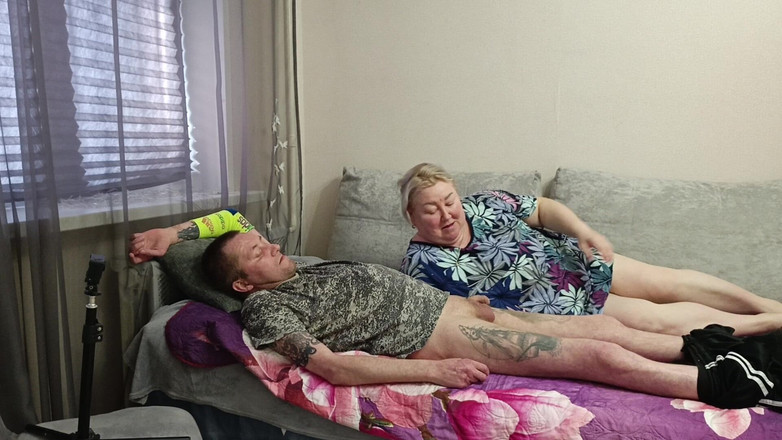 Zona901: Соседка делает глубокий минет, чтобы получить порцию горячей спермы в ее рот