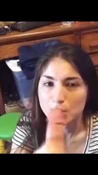 Amatoriale MILF scopa e succhia per un facciale