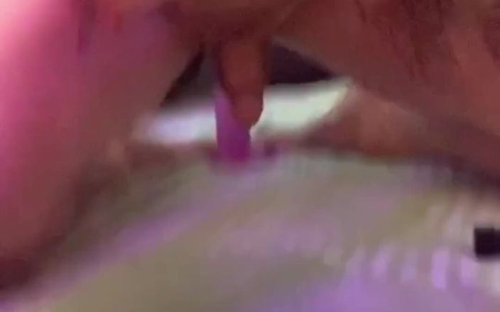 Tia Tizzianni Productions: Tfw estoy desesperado por polla