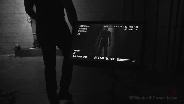 30 Minutes of Torment: Femeie latino Diego Vena brand nou la BDSM