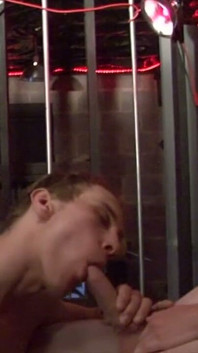 Žhavý trojka v zákulisí