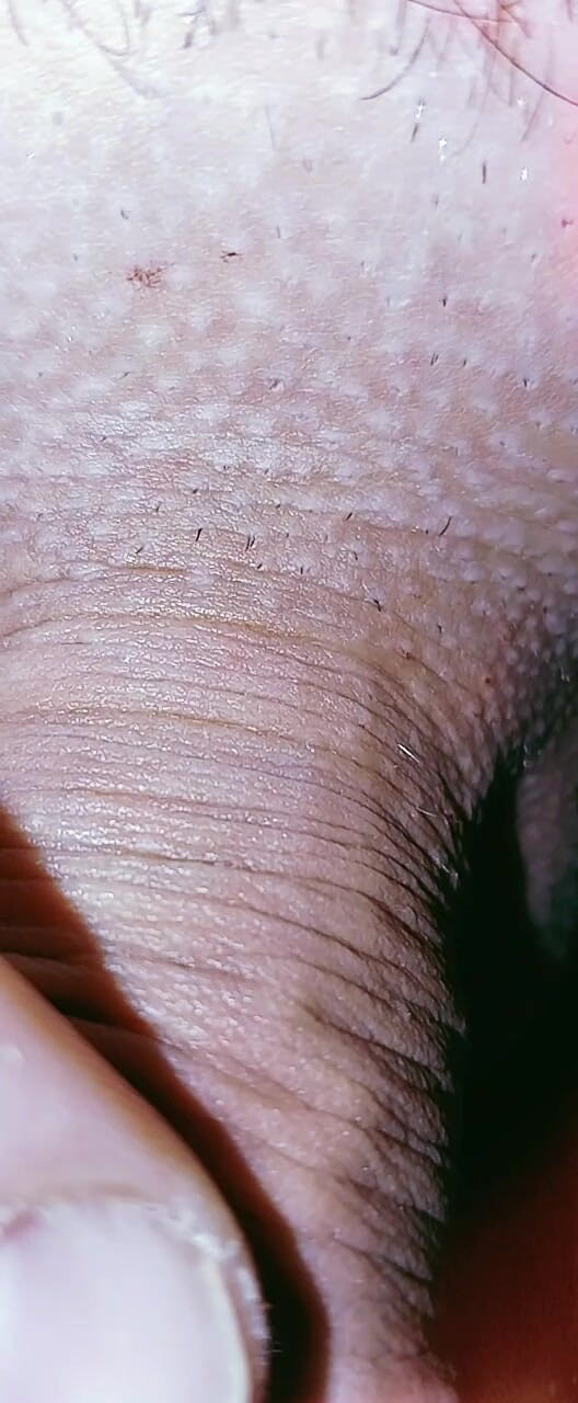 littledickjim: Streichelt und lutscht eine kleine