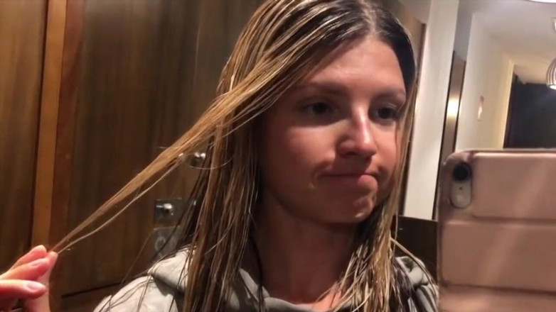 Gina Gerson: Cạo lông âm hộ một mình