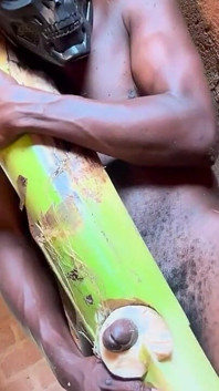 aadmi bari gand ke lie sabhi vyarth ke saath chudaee karta hai jo hot land chaahti hai