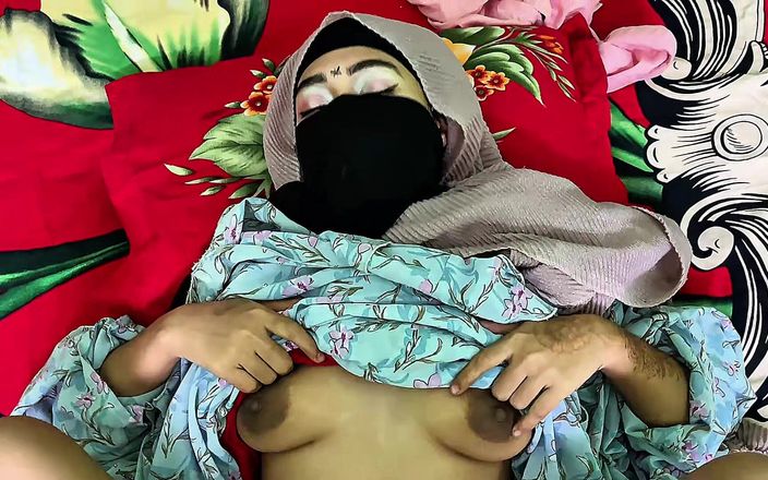 Riya Chowdhury: Seksi üvey kız kardeşimle hızlı seks, pembe amcık çok sevimli