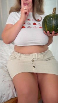 My Wife's Huge Breasts Love to Be Admired.