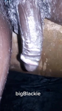 bigBlackie699: Ragazzo di 19 anni con un grosso cazzo nero