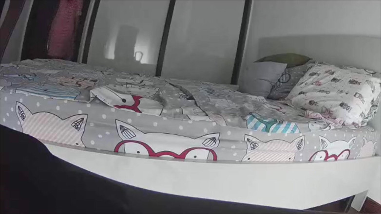 Pofegistka: 妻子真的和丈夫最好的朋友出轨了
