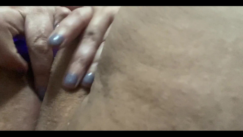 Sara Star: Cumming Up Close