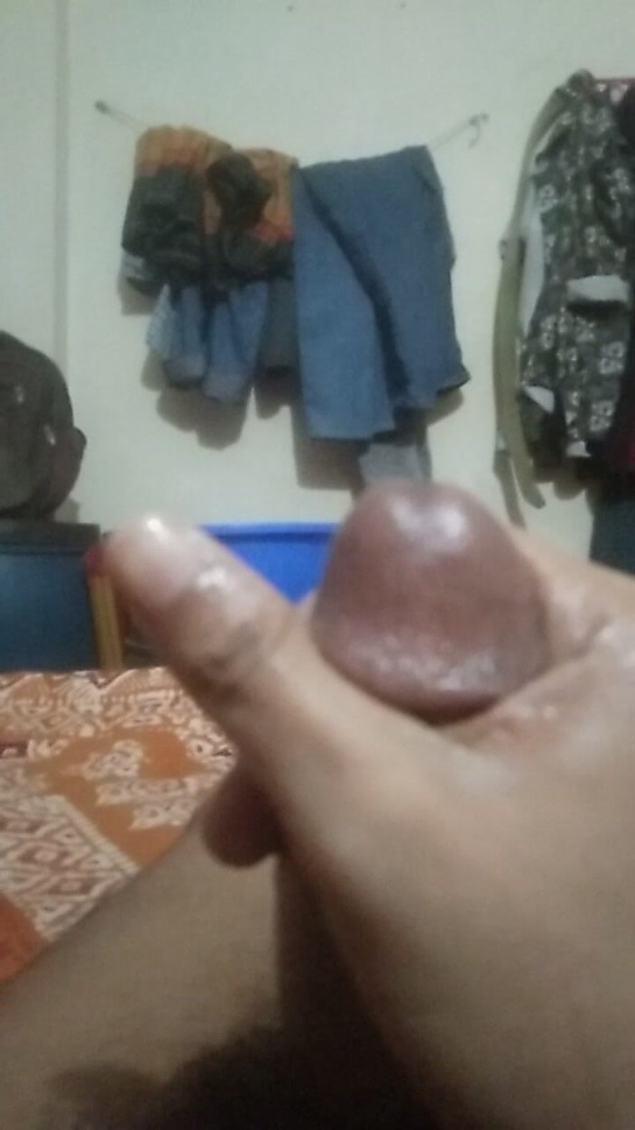 Viral_tiktokar: Saya Melakukan Handjob di Rumah.