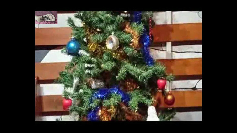 Casal Gresopio Male: 圣诞老人在2025年圣诞节抚摸自己