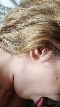Vera Videocassetta Di Sesso in POV Fatta in Casa: Spogliarsi, Pompino, Scopare E Sperma