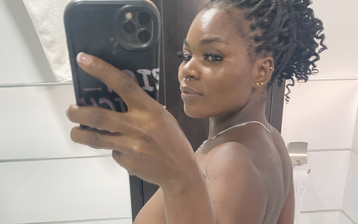 Julietsimeon: Ich liebe es, wenn mein dildo mich zum squirten bringt