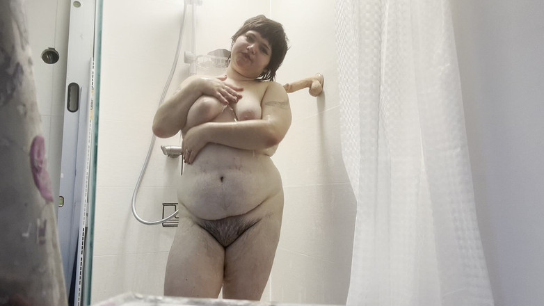 DWHOREKIN: Matte twoja szwagierka pod prysznicem