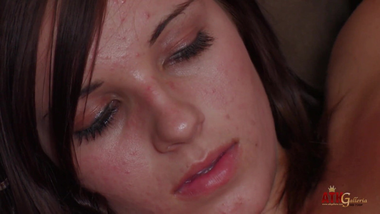 ATK Fans (Solo): Masturbating Madison Spears reaches orgasm at casting