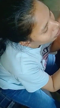 สาวดูดควยก่อนไปเที่ยวพักร้อน