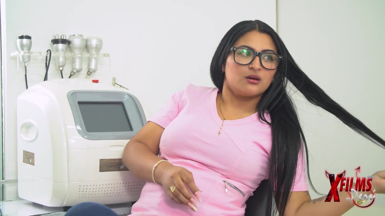 XFilms-Peru: Hot Massager