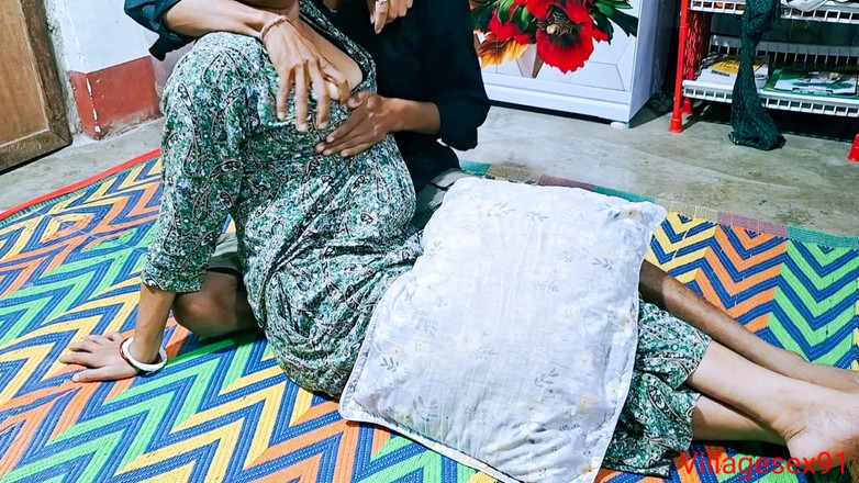 Villagesex91: Nefis yeni bakire ilk kez benim tarafından sikiliyor oh kocam...