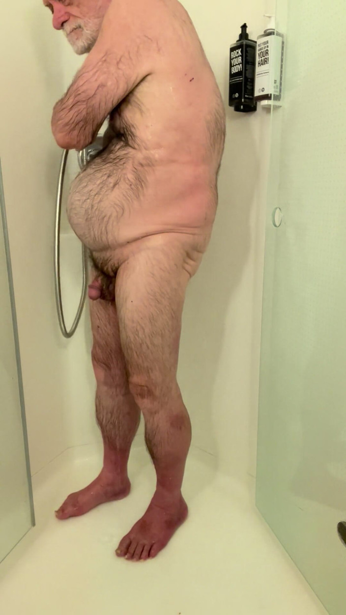 Coach Karl dude lodge: Coach Karl Fall Shower Time 2 7219