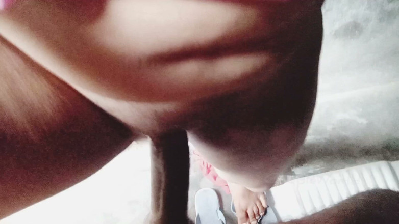 CoupleWorld: I Had Sex with the Neighbour Lady in Bathroom.