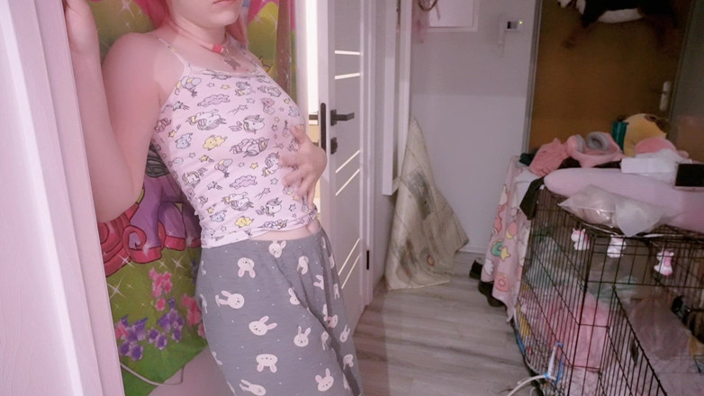 KikiKItten: My Teen Stepsister Masturbating in Shower, I Need to Help...