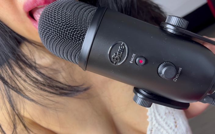 Asmr_mouth: Чуттєве лизання мікрофона Yeti