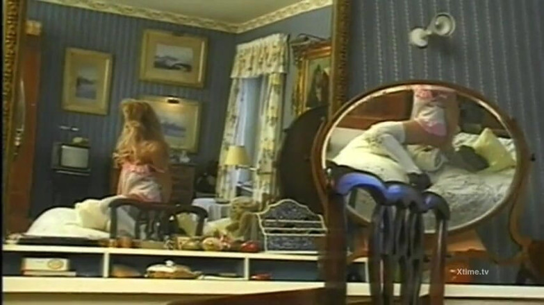 Monster Cocks: Due studentesse del college bianche e mone sono sbattute da...