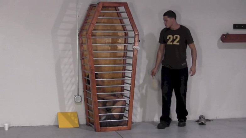 Dream Boy Bondage: Erkekleri temizle - bölüm 1