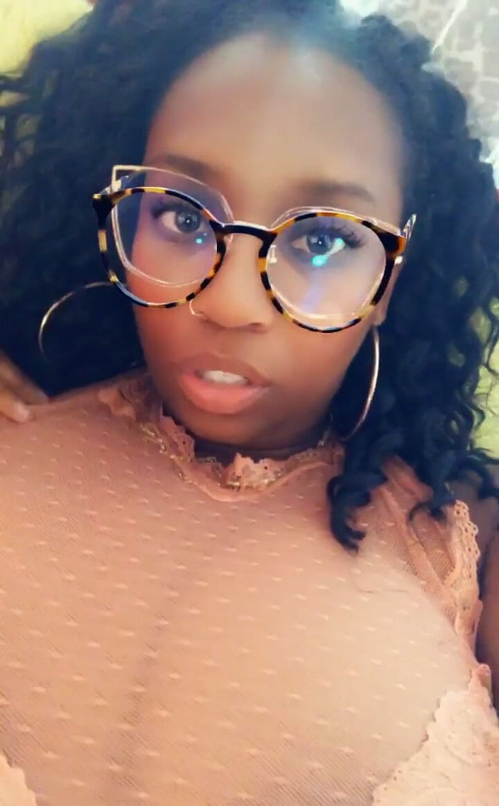 Diamond: Le tette sembrano giuste