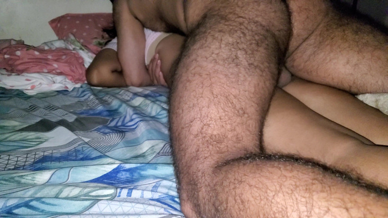 Hardcorelove1: 印度继兄干了我