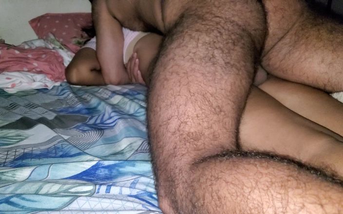 Hardcorelove1: Indisk styvbror knullade mig