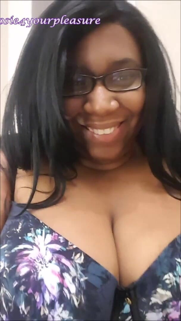 Josie4yourpleasure: Trying on Bras in the Dressing Room