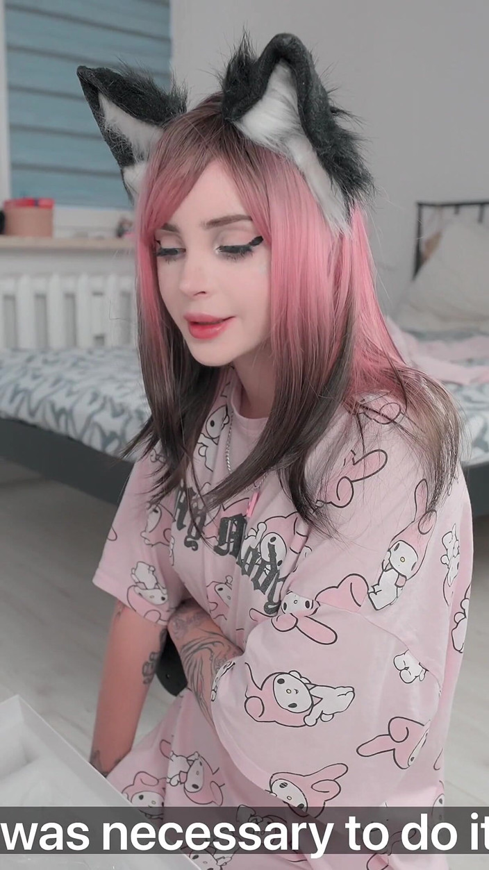 pinkloving: Nevlastní sestra najde moji sexuální hračku a chce to zkusit...