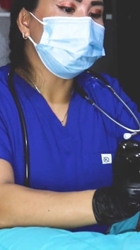 Dominazione femminile MEDICO CBT dall'infermiera DominaFire 2/2