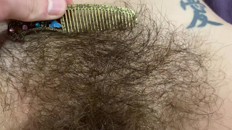 Cuteblonde666: Mon esclave poilue